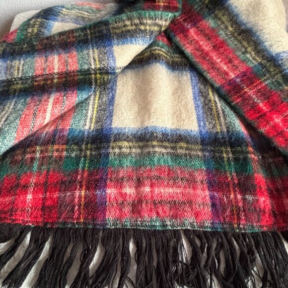 1960s 1970s Red Plaid Mohair Waist Length Fringed Cape - Picture 9 of 11